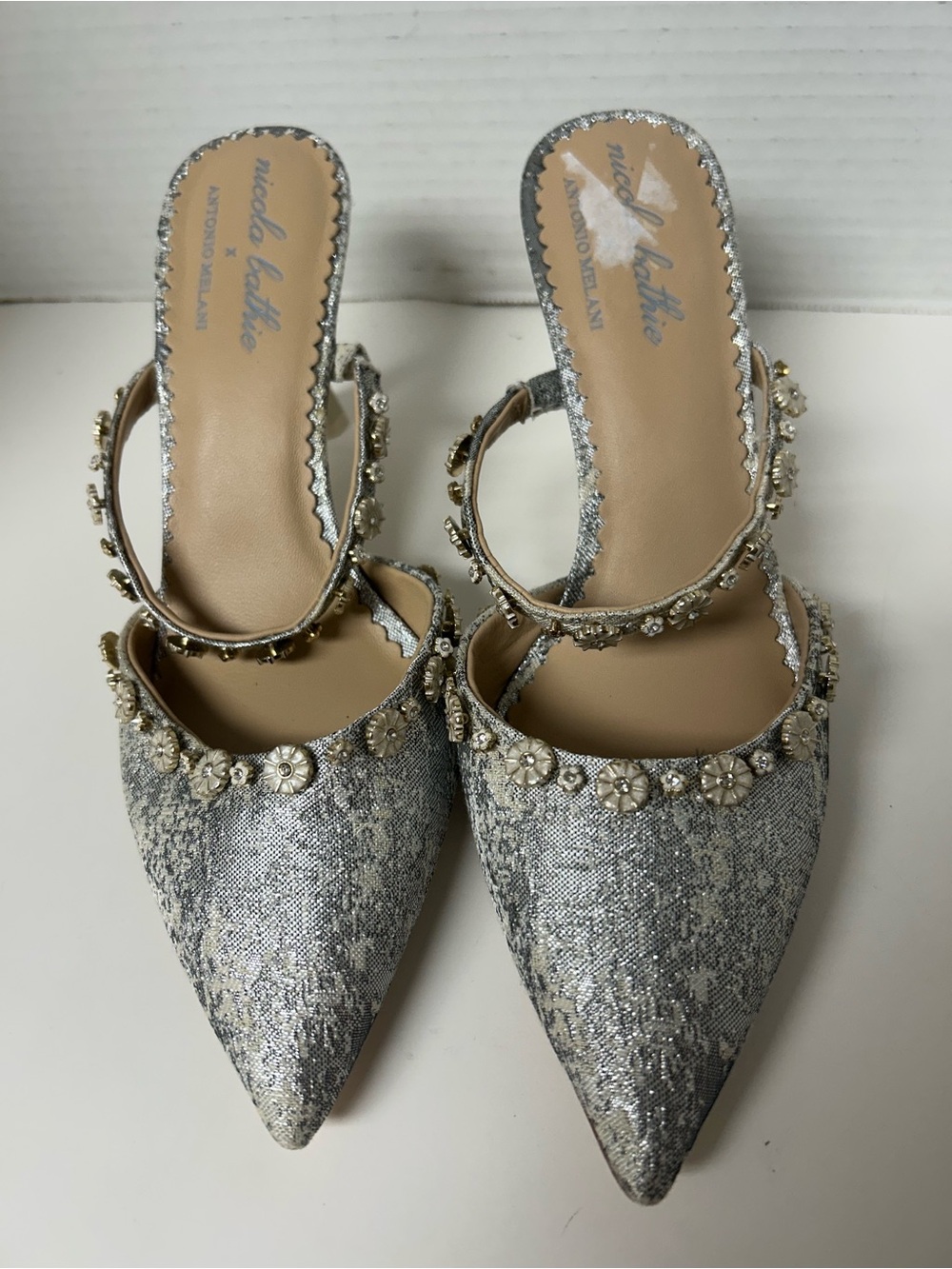 Antonio Melani x Nicola Bathie Caroline Metallic Silver Brocade Mules - Size 8M